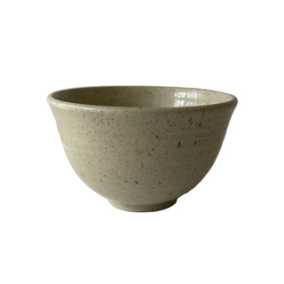 Anna Bystrup morgenmadsskål i beige farve 