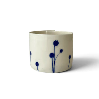 Helene søs Schjødts - Beholder med blåt blomstermotiv