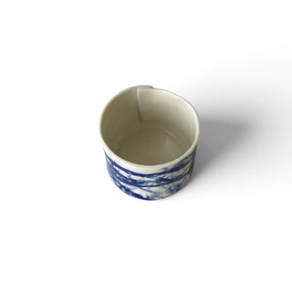 Helene Søs Schjødts - Lille vase med blåt naturmotiv