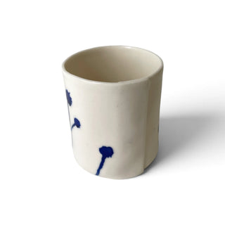 Helene Søs Schjødts - Vase med blåt blomstermotiv