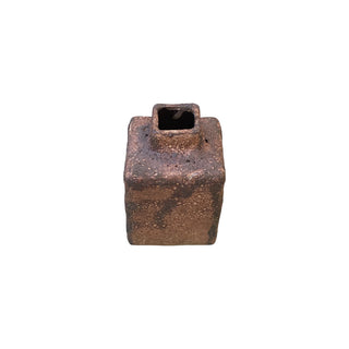 Rustik vase i jordfarve set skråt forfra 