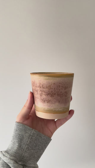 Lena Pedersen kaffekop i beige/rosa glasur 