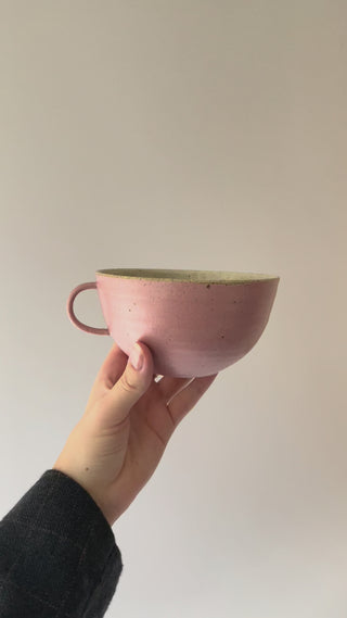 Anna Bystrup kop i lyserød farve 