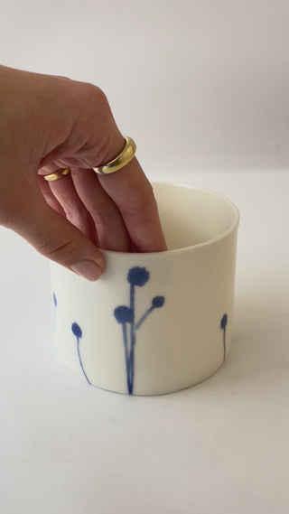 Helene Søs Schjødts - Beholder med blomstermotiv