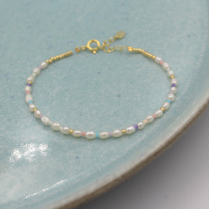 Pastel Pearly Bracelet
